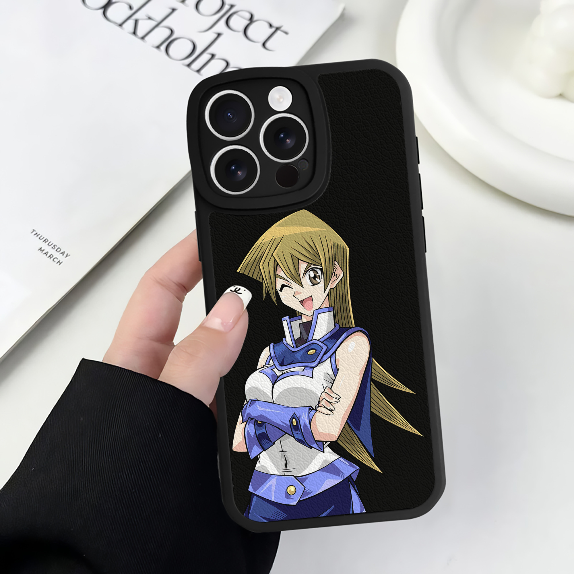 遊☆戯☆王 Yu-Gi-Oh! 【iPhone 16シリーズ対応】シリコンスマホケース（レザー調） 材質：シリコン